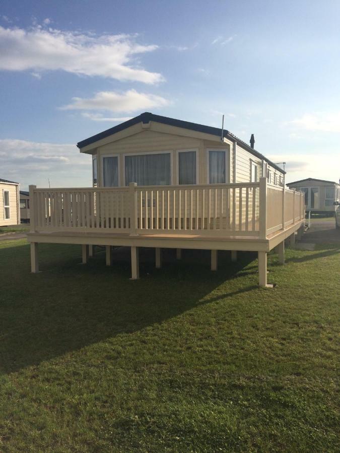 M68 3 Bedroom, 6 Berth Caravan Sand Le Mere Tunstall  Εξωτερικό φωτογραφία